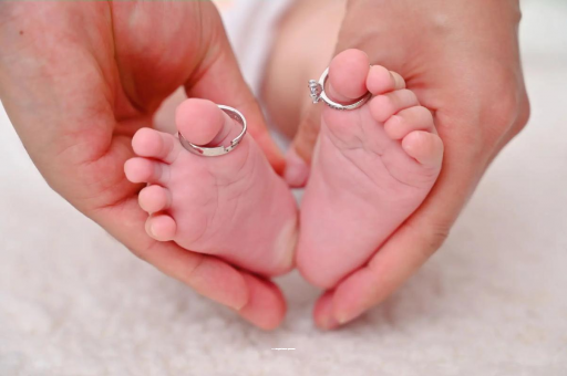 兴化怀孕肚子一边高一边低